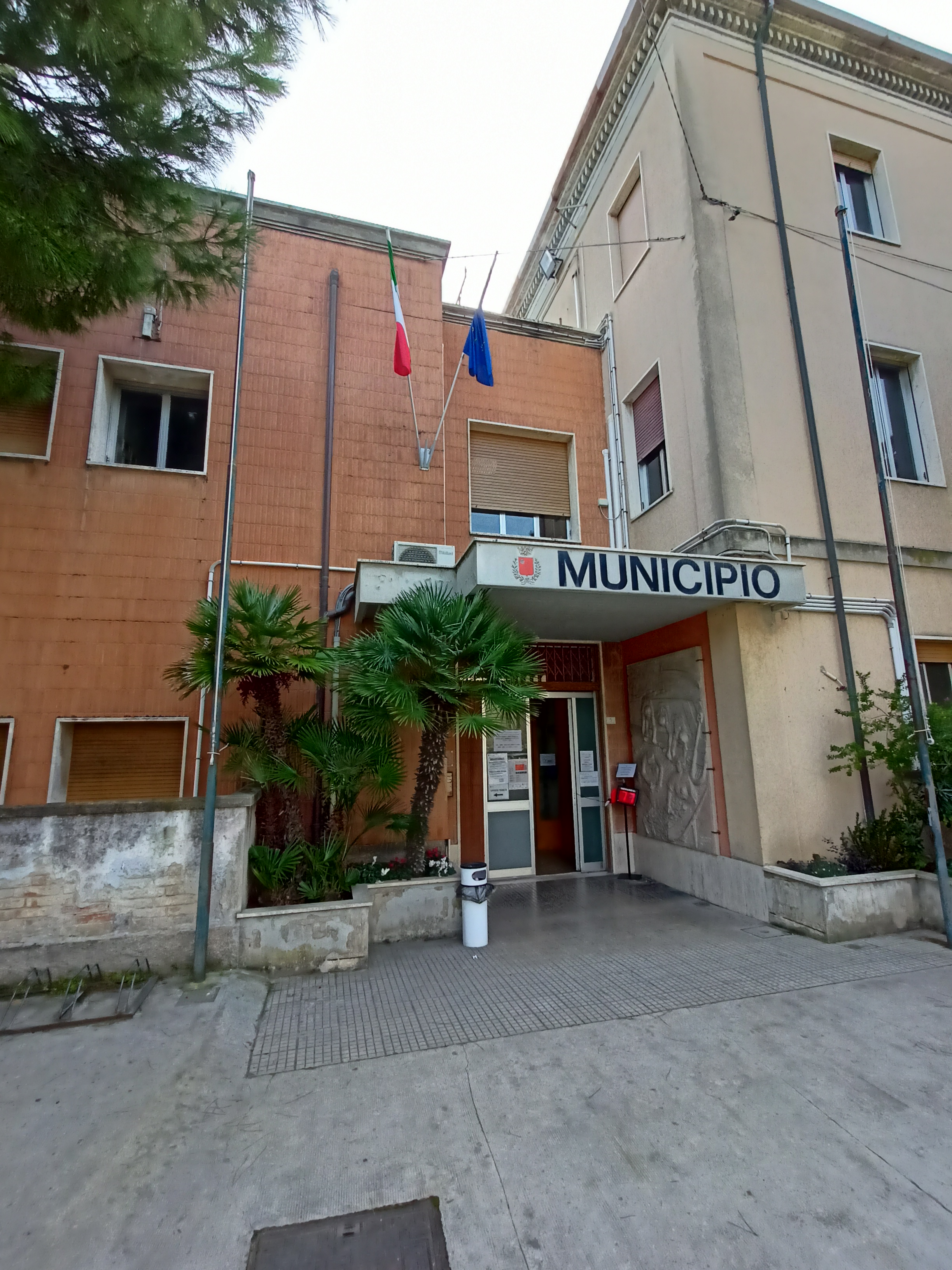 Comune - via Vittorio Veneto 5