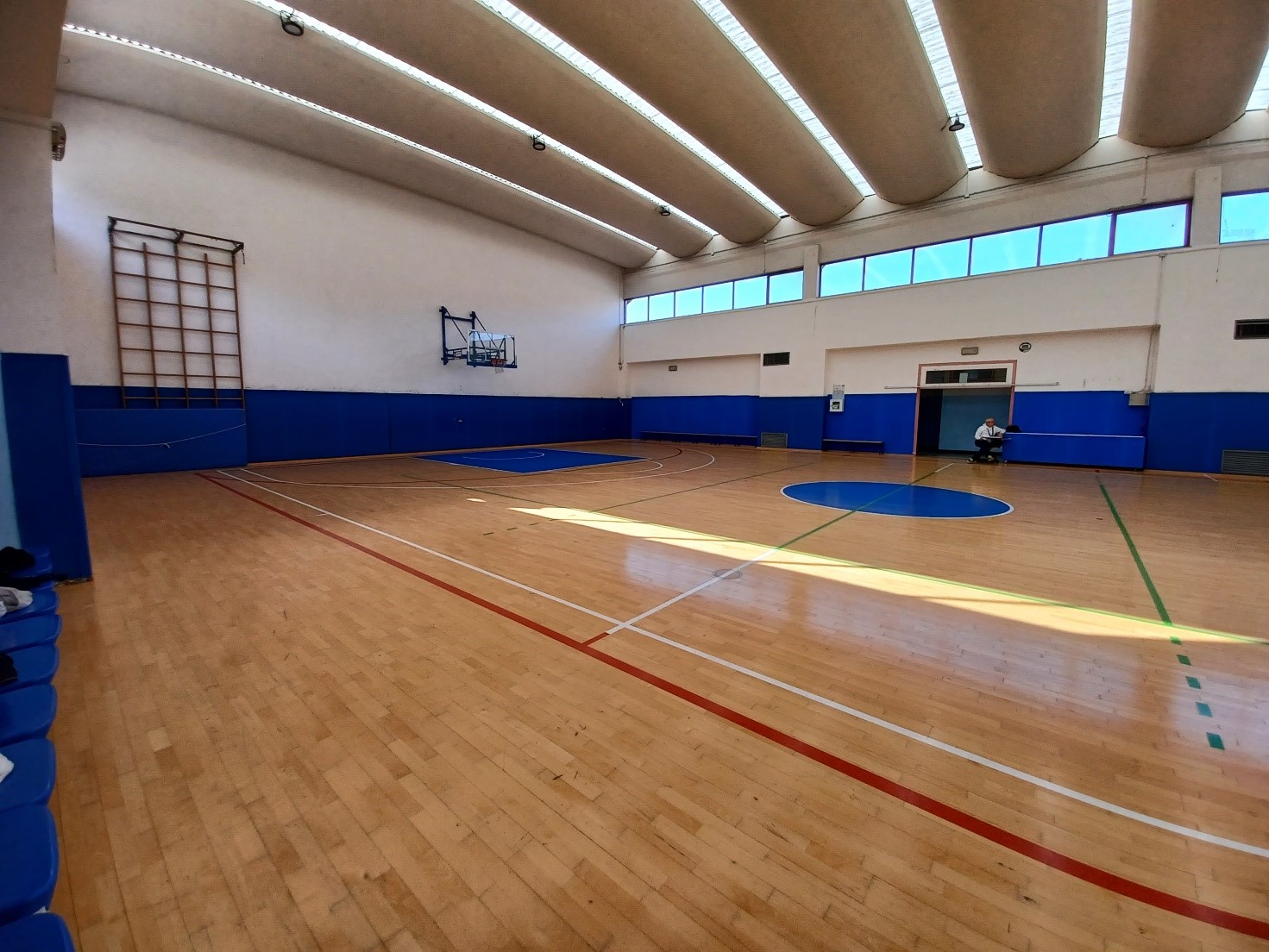 Palestra scuola media “Nardi”